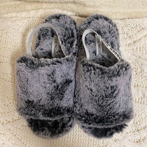 Steve Madden Slippers